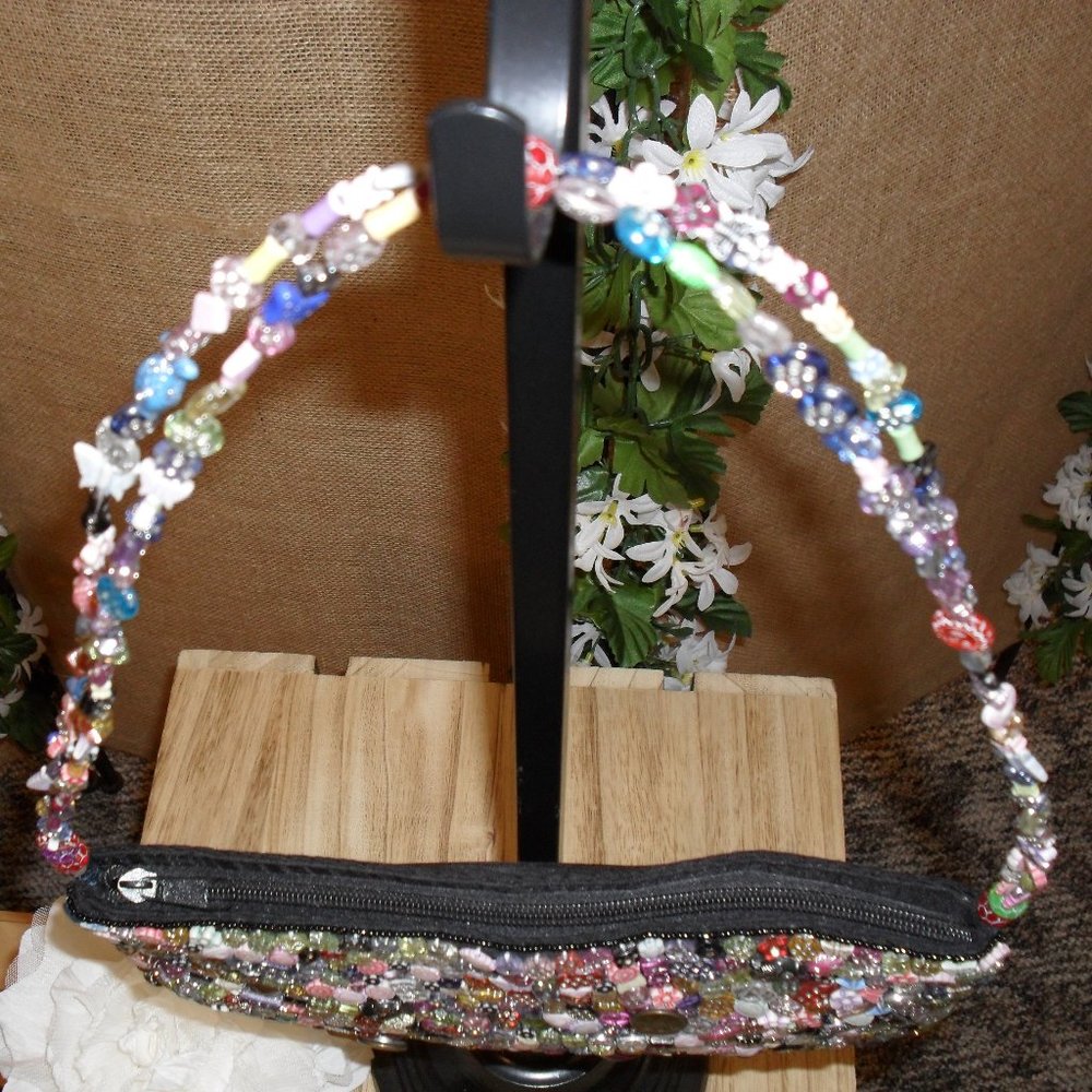 Unique Beaded Handbag - Picture 6 of 12